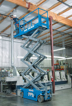 Scherenarbeitsb&uuml;hne 10 m / 10m schmal mieten leihen