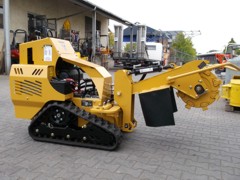 Baumstumpffr&auml;se auf Kettenlaufwerk mieten leihen