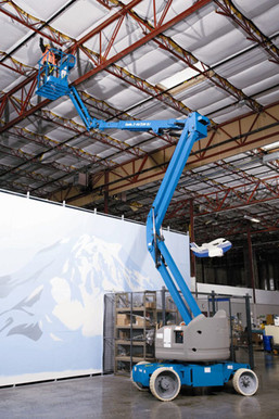 Gelenkteleskoparbeitsb&uuml;hne 14m selbstfahrend mieten leihen