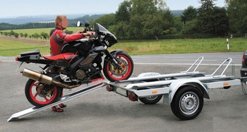 Motorradanh&auml;nger 750 kg, gebremst mieten leihen