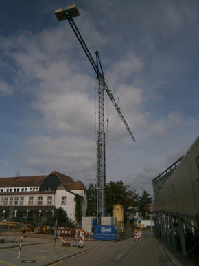 45 m Untendreher BauKran   mieten leihen