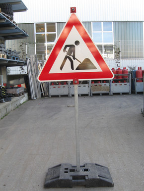 Verkehrszeichen mieten leihen