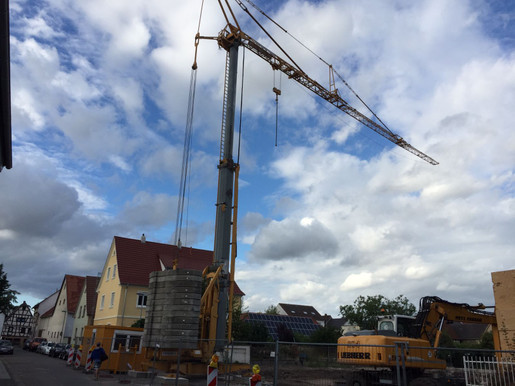 45 m Untendreher BauKran mieten leihen