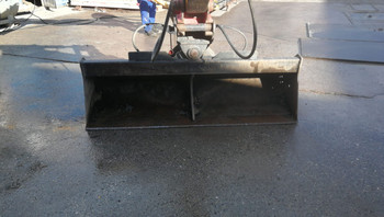 Grabenr&auml;uml&ouml;ffel MS 08 hydraulisch schwenkbar bis 10t mieten leihen